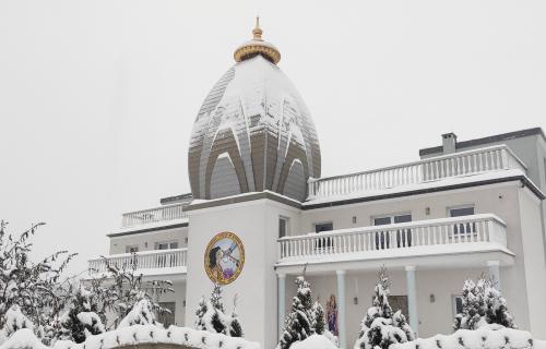 Mandir - winter scenery